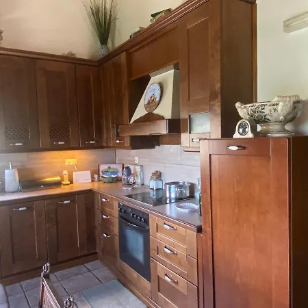 Greek Tuscany Vasiliki's Daire