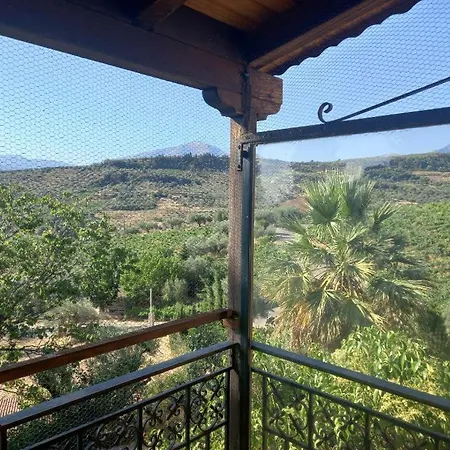 Daire Greek Tuscany Vasiliki's